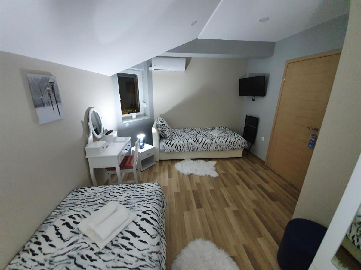 Apartman Bozur **** Satnica Dakovacka エクステリア 写真