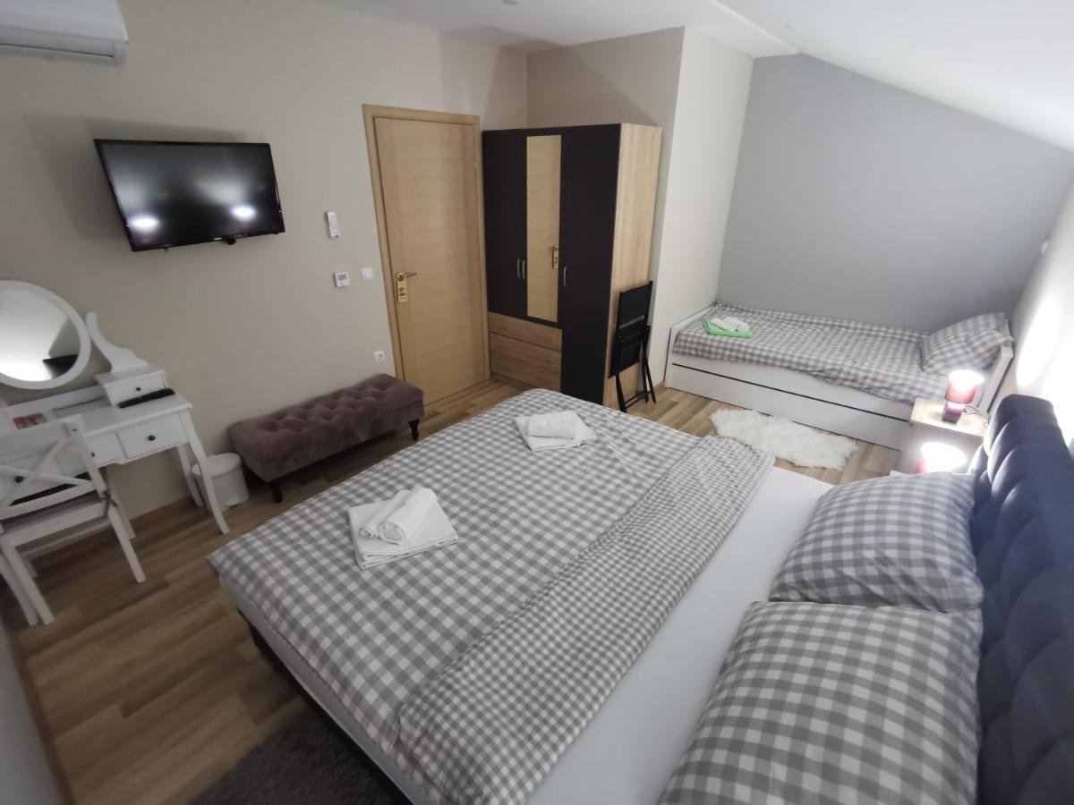 Apartman Bozur **** Satnica Dakovacka エクステリア 写真